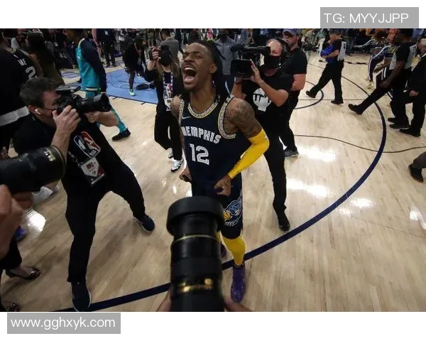 篮球皇家马德里与莫斯科中央陆军激战正酣精彩对决引发球迷热议